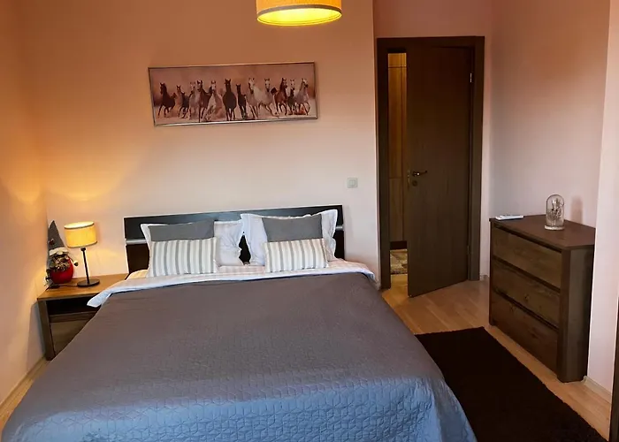 Mirabell Apartment Bansko - Mountain View & Fireplace